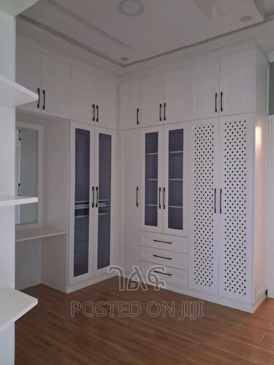 5bdrm House in የአያት ኮምፓውንድ ቅንጡ መኖሪያ, Bole for sale