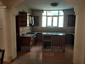 5bdrm House in House, Bole for rent