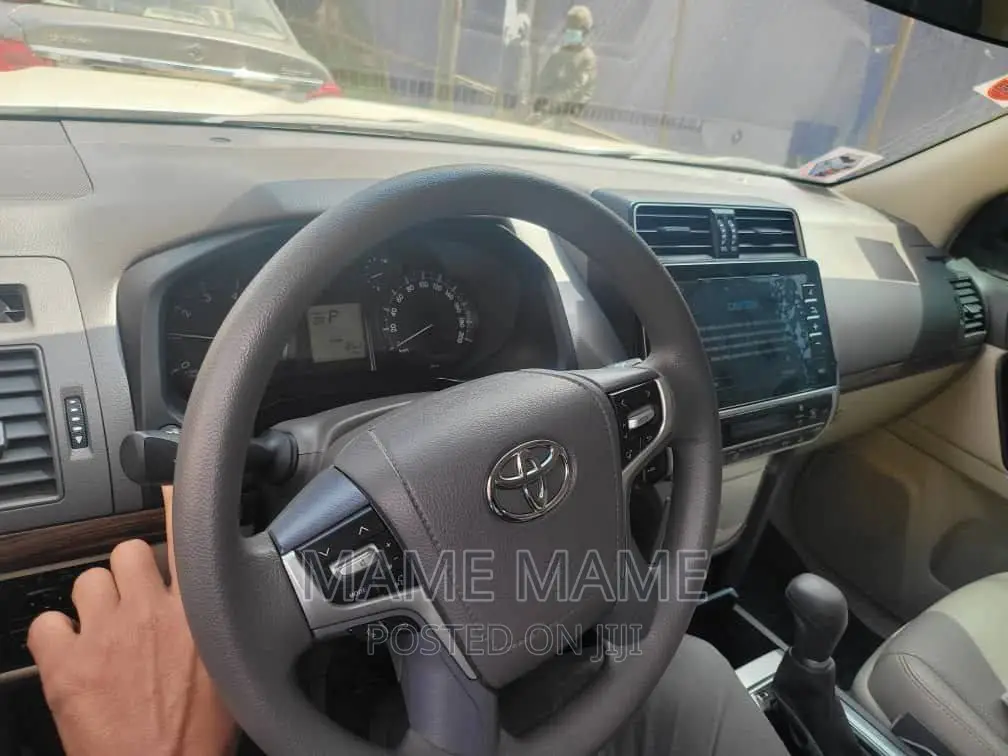 Toyota Hilux 2017 Silver