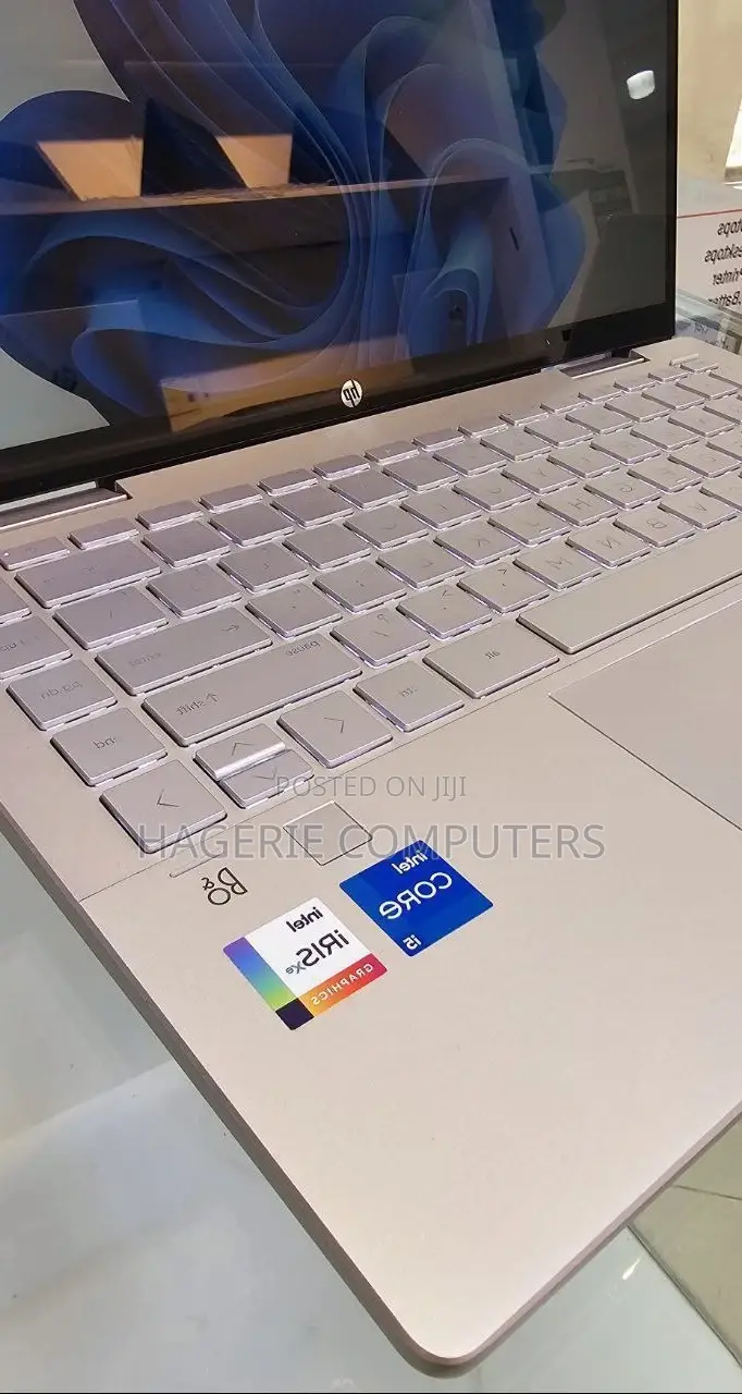 New Laptop HP Pavilion X360 11 8GB Intel Core I5 SSD 512GB