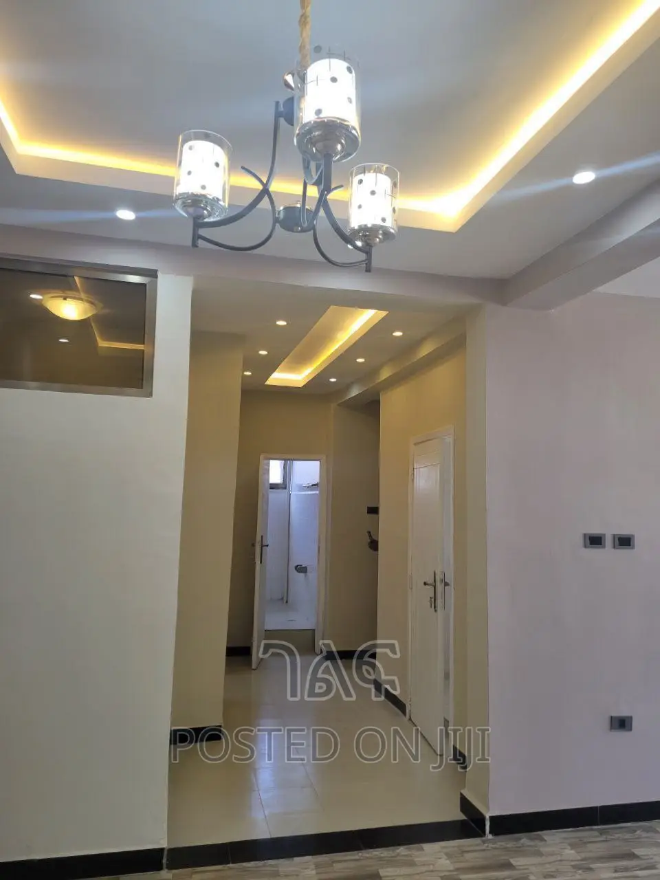 7bdrm House in የግል, Bole for sale