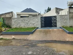 Photo - 3bdrm Villa in የግል, Bole for sale
