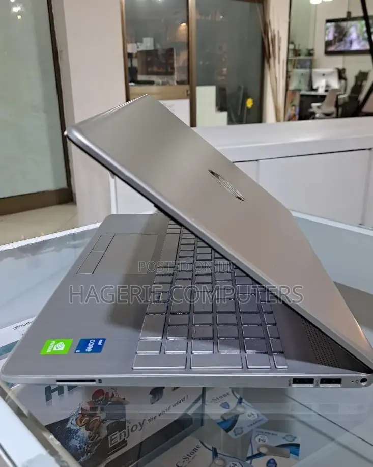 New Laptop HP Stream Notebook 8GB Intel Core I5 SSD 512GB