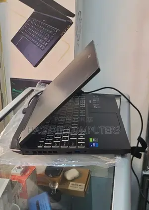 New Laptop Acer Nitro 5 Spin NP515-51 16GB Intel Core I7 SSD 512GB