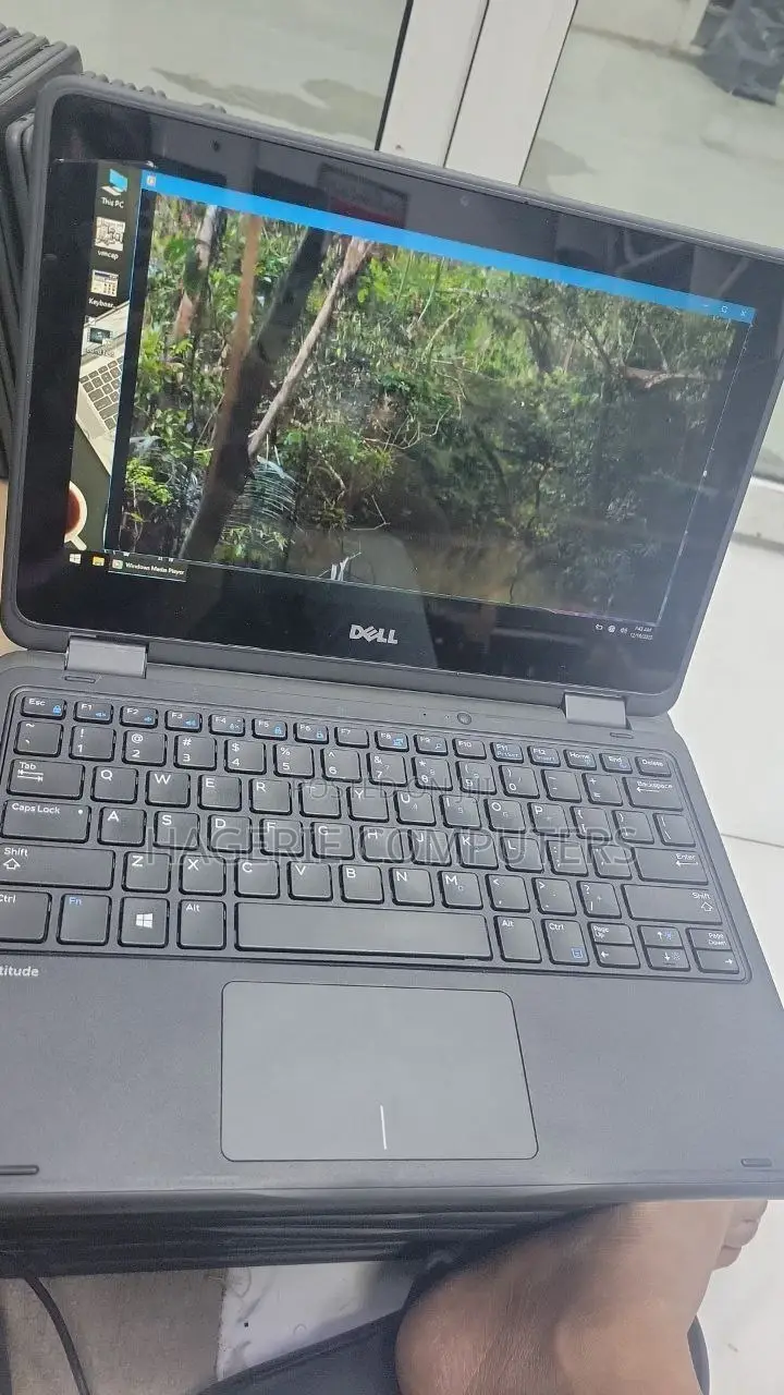 New Laptop Dell 4GB Intel SSD 128GB