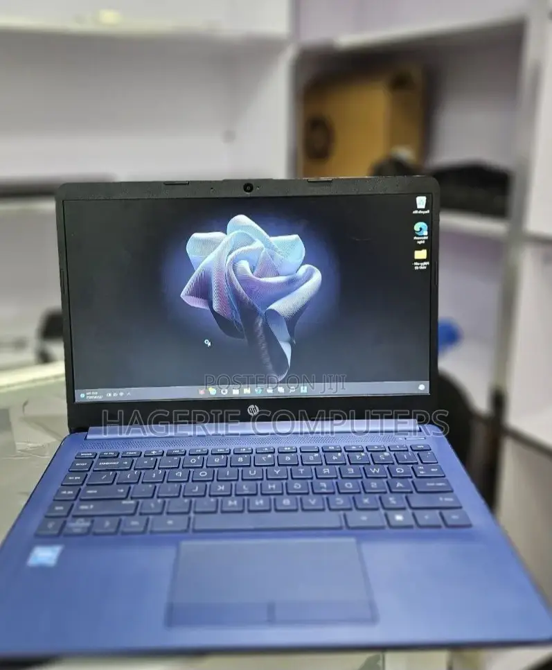 New Laptop HP 4GB Intel Core 2 Quad SSD 60GB