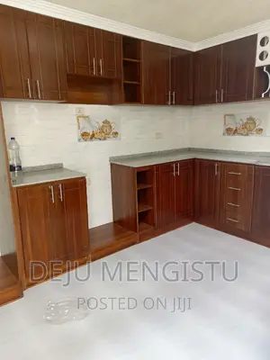 5bdrm Villa in ሳሚት, Bole for rent