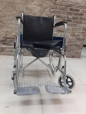 Photo - 2U Shape Commode Wheelchair/Wheelchair/Wheelchair/Wheelchair