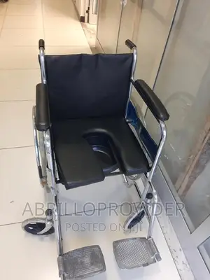 2U Shape Commode Wheelchair/Wheelchair/Wheelchair/Wheelchair