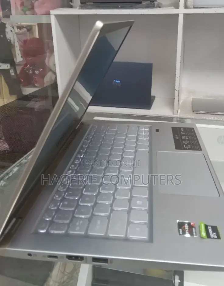 New Laptop Acer Swift 1 16GB AMD Ryzen 7 SSD 512GB