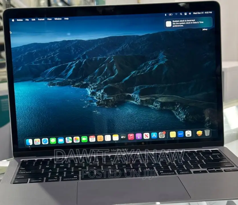 New Laptop Apple MacBook Air 8GB Intel Core I3 SSD 128GB