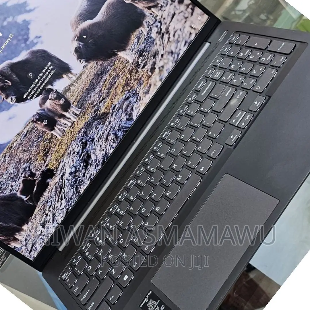 New Laptop Lenovo Ideapad 3 8GB Intel Core I5 SSD 1T