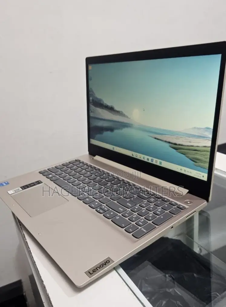 New Laptop Lenovo IdeaPad Z575 8GB Intel Core I3 SSD 256GB