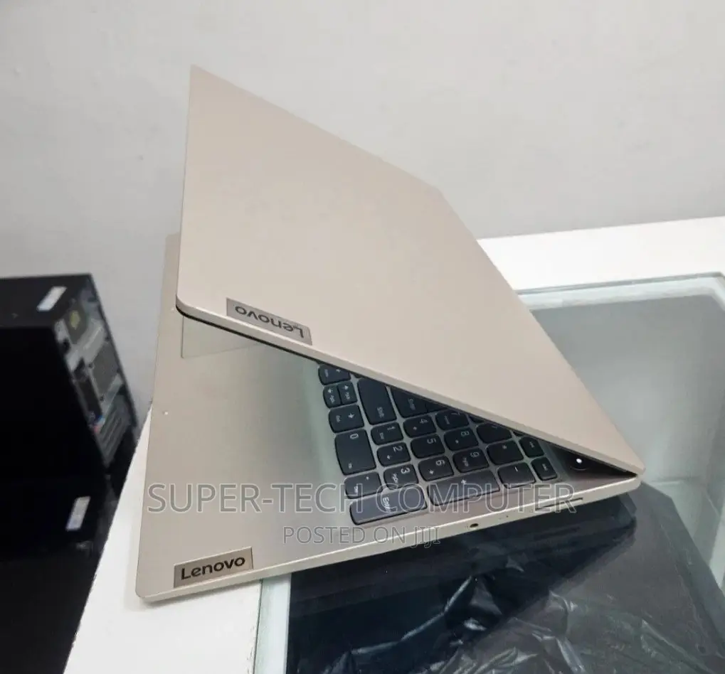 New Laptop Lenovo IdeaPad 530S 8GB Intel Core I3 SSD 256GB