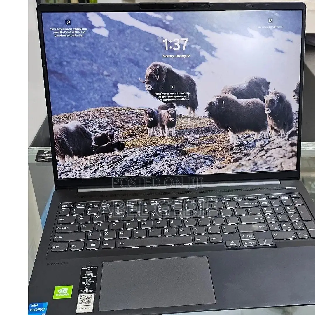 New Laptop Lenovo IdeaPad 520 8GB Intel Core I5 SSD 1T