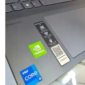 New Laptop Lenovo IdeaPad 520 8GB Intel Core I5 SSD 1T