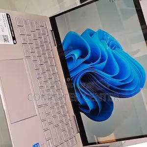 New Laptop HP Pavilion 13 X360 8GB Intel Core I5 SSD 512GB