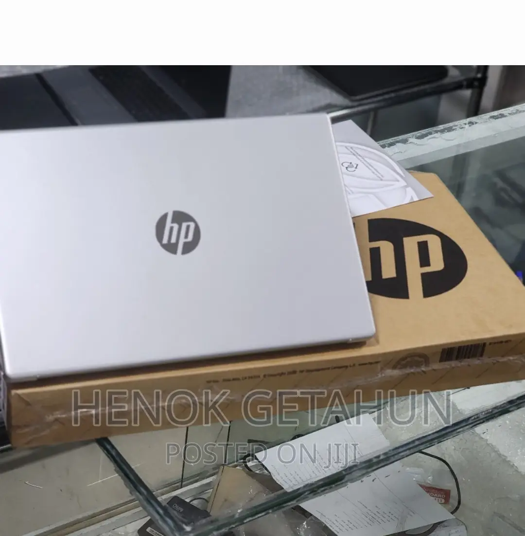 New Laptop HP Stream Notebook 4GB AMD Ryzen 3 SSD 256GB