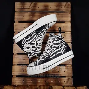 Photo - Orginal Convrse All Star