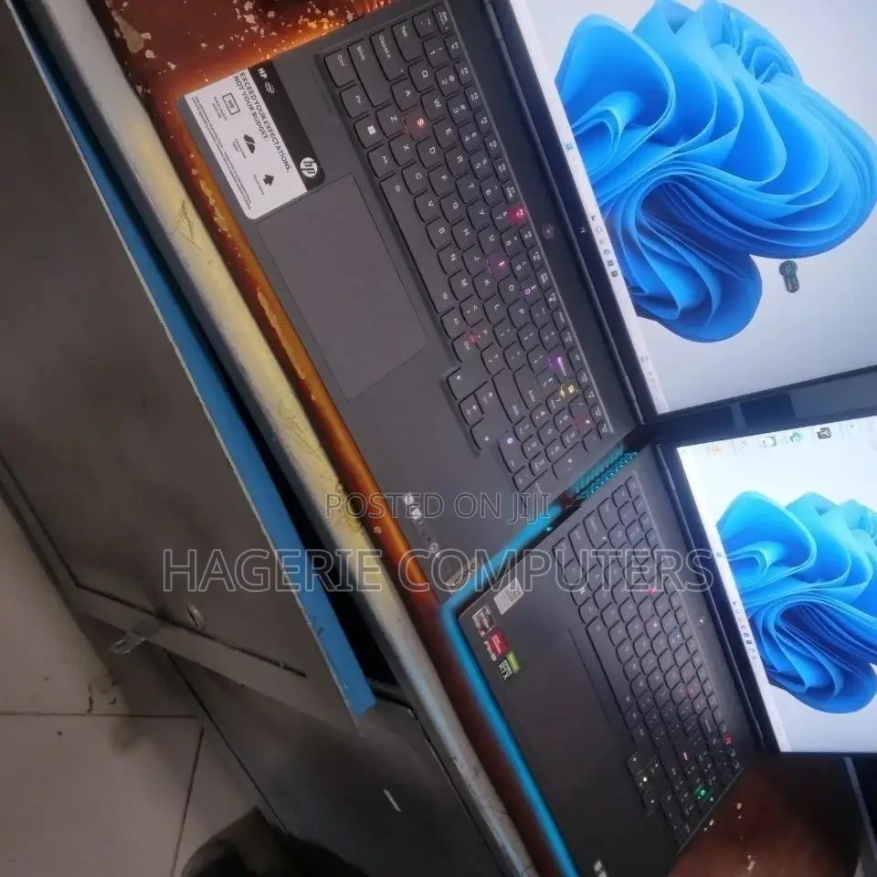 New Laptop Lenovo Legion 7 32GB AMD Ryzen 9 SSD 1T