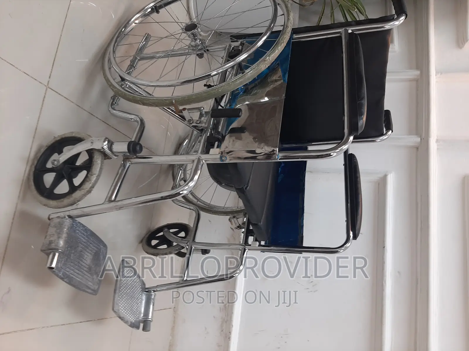 Transport Wheelchair W/Bedpan|Wheelchair|Wheelchair|Second