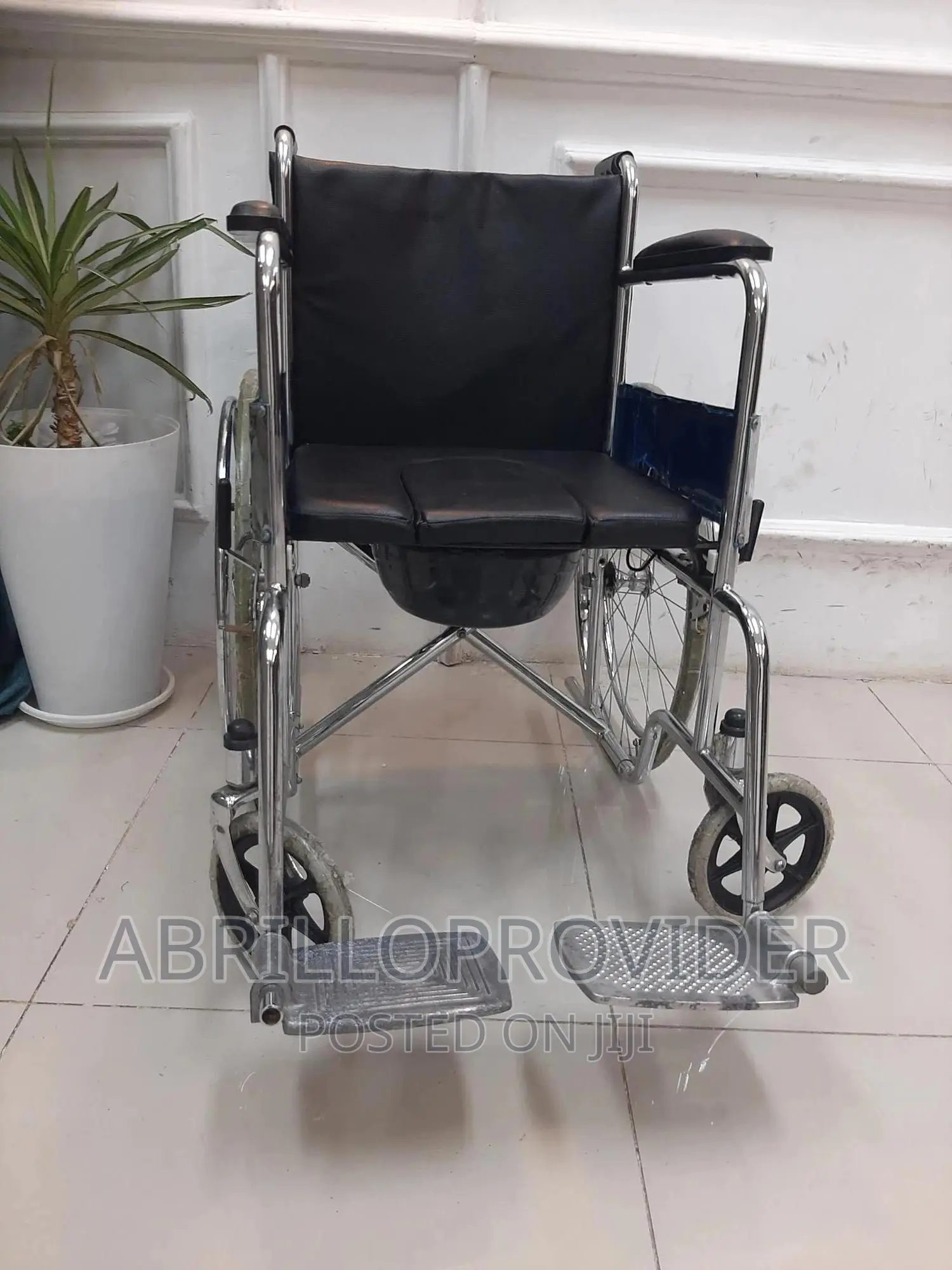 Transport Wheelchair W/Bedpan|Wheelchair|Wheelchair|Second