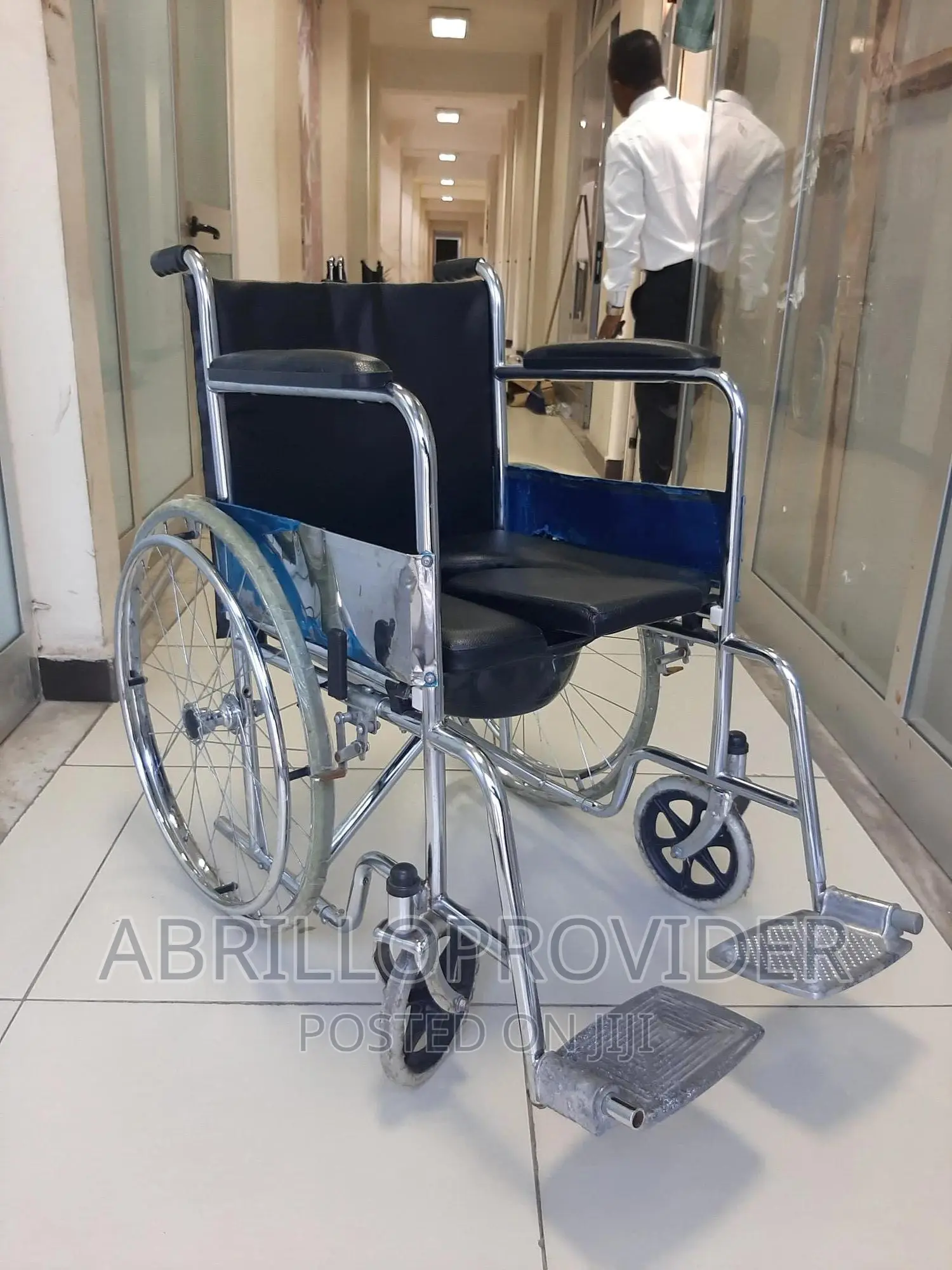 Second Folding Commode Wheelchair/Wheelchair/Wheelchair