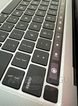 New Laptop Apple MacBook Pro M1 8GB Apple M1 Pro SSD 256GB