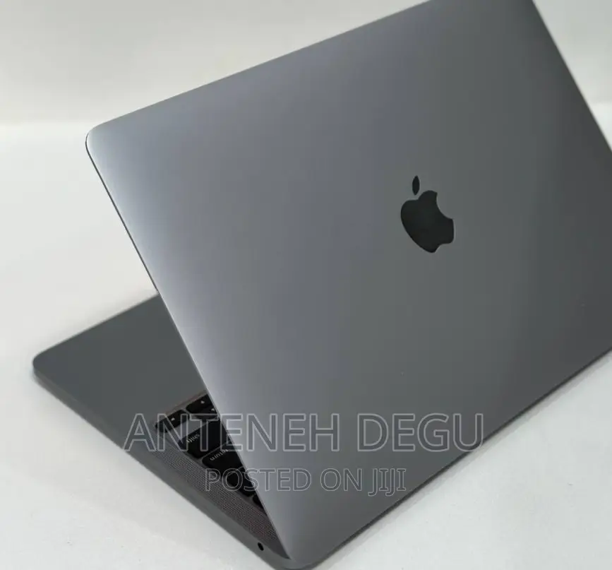 New Laptop Apple MacBook Pro M1 8GB Apple M1 Pro SSD 256GB