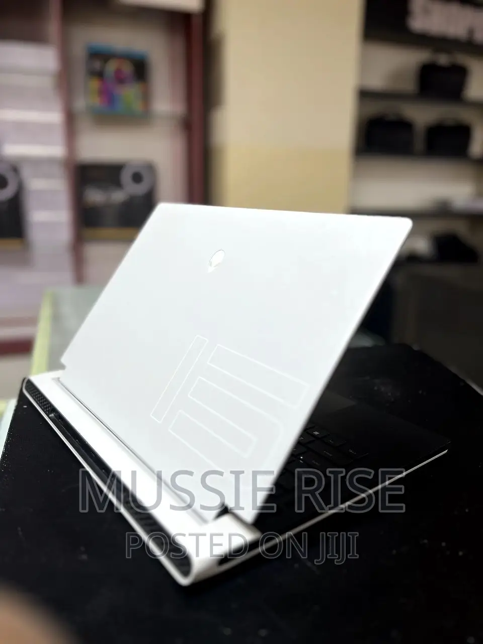 New Laptop Alienware Area-51m 16GB Intel Core I7 SSD 1.5T