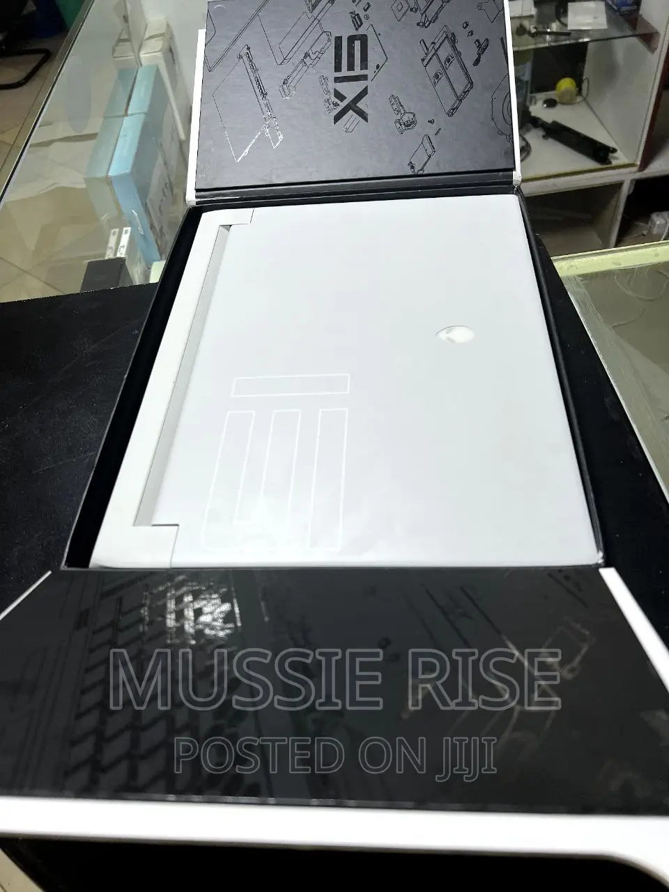 New Laptop Alienware Area-51m 16GB Intel Core I7 SSD 1.5T