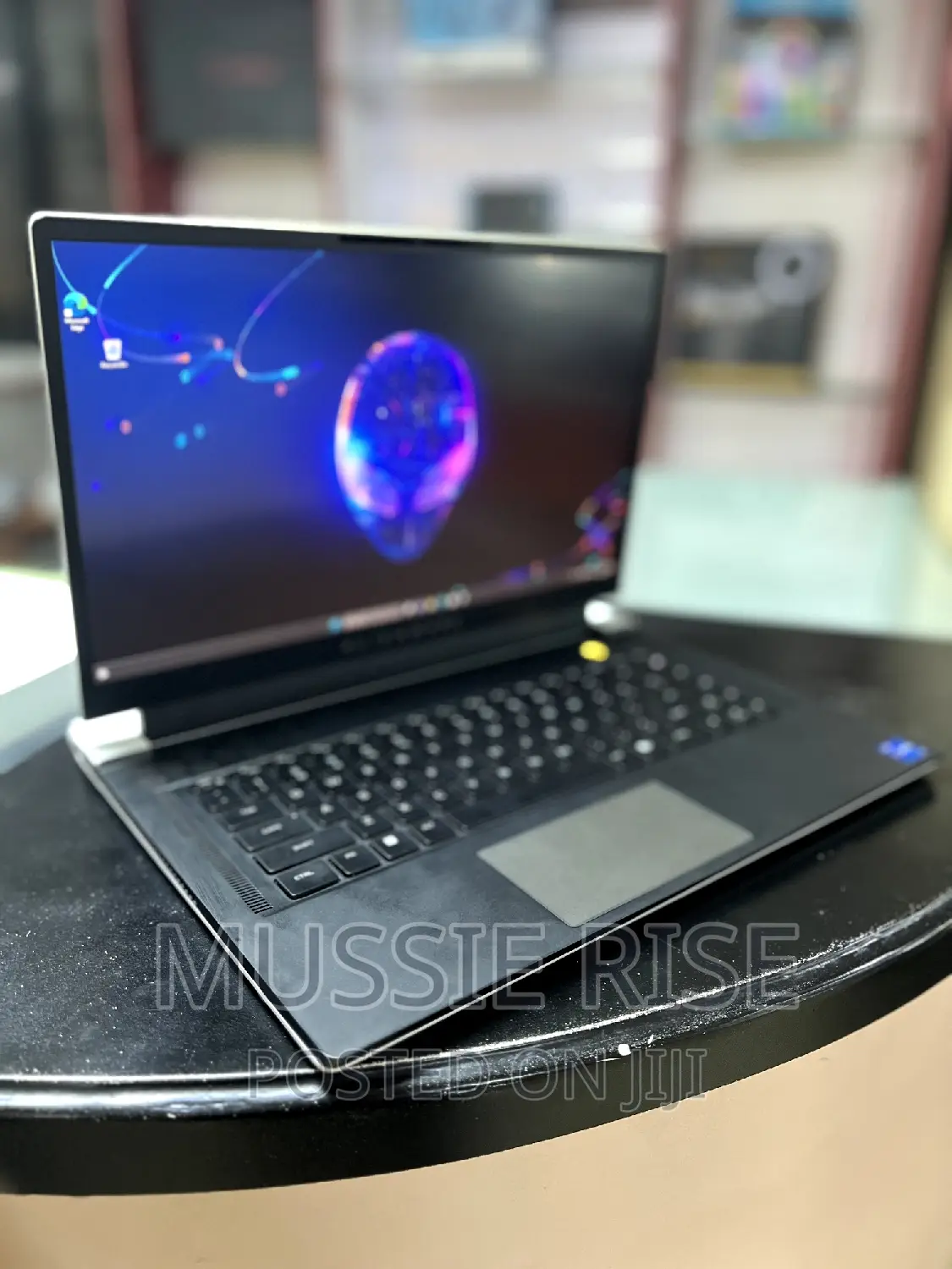 New Laptop Alienware Area-51m 16GB Intel Core I7 SSD 1.5T