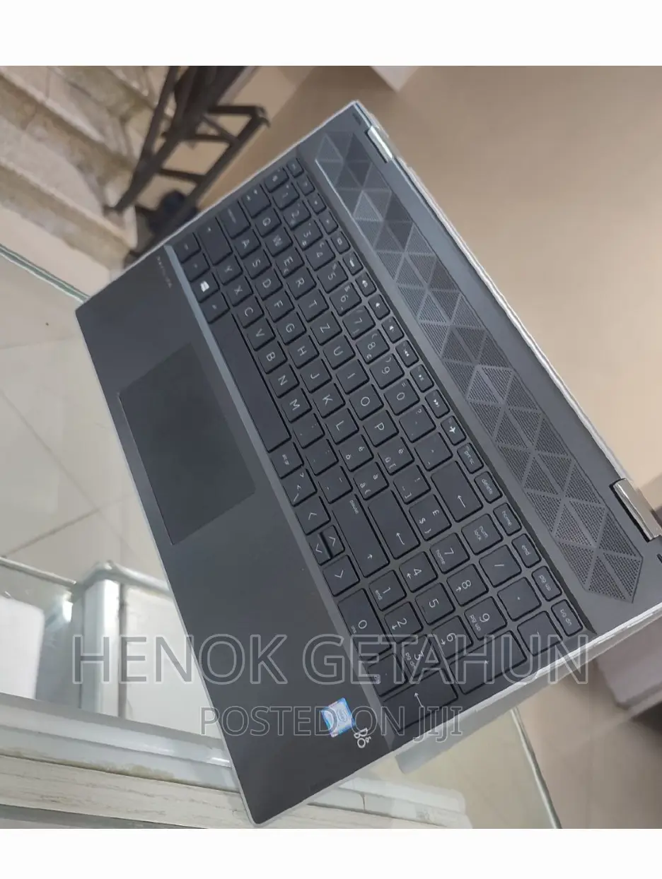New Laptop HP Pavilion X360 8GB Intel Core I5 SSD 256GB