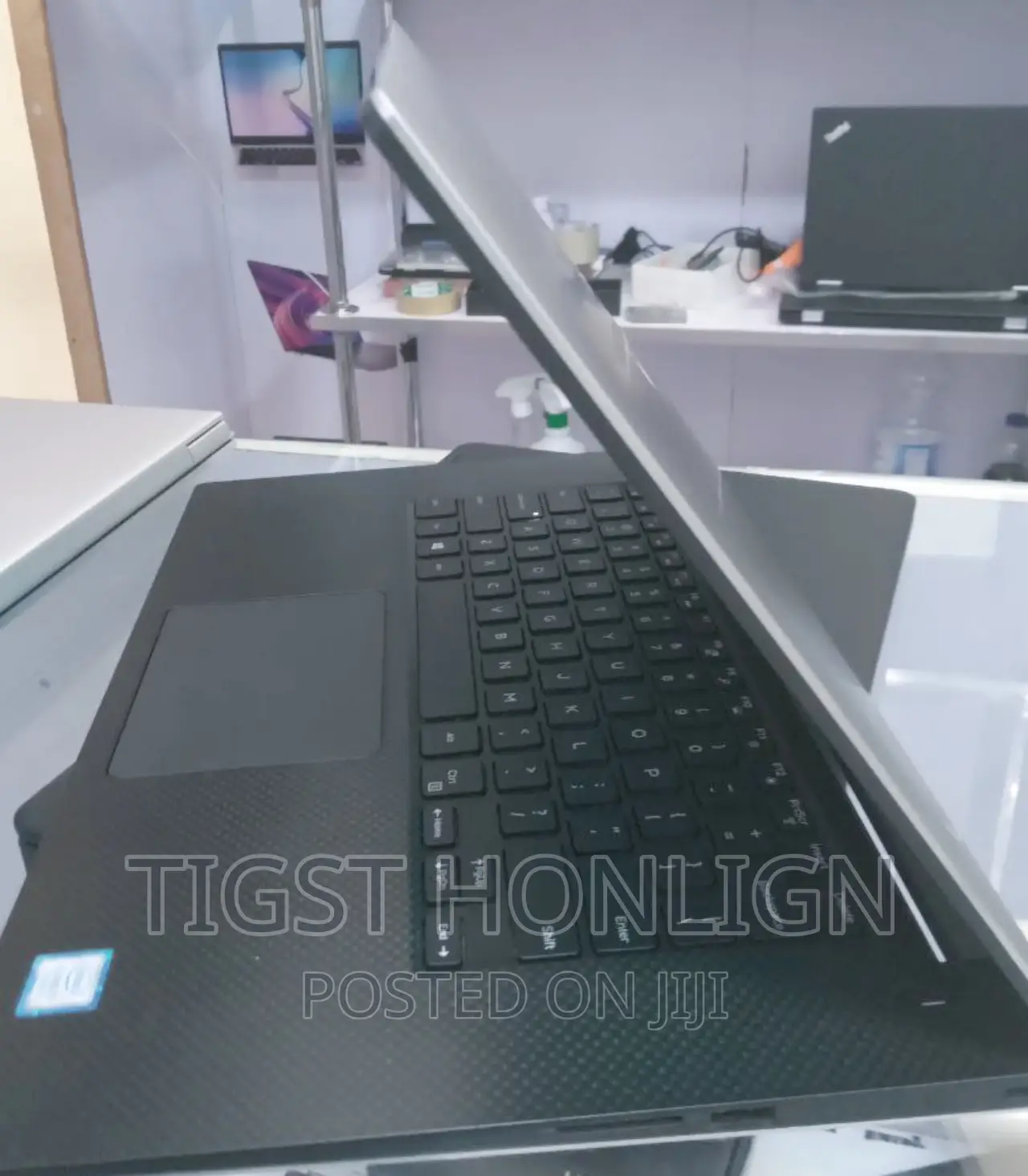 New Laptop Dell Precision 15 3520 16GB Intel Core I7 SSD 512GB