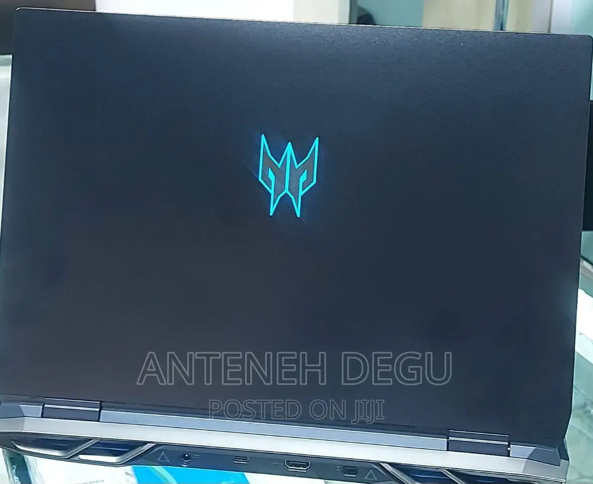 New Laptop Acer Predator Helios 300 16GB Intel Core I9 SSD 512GB