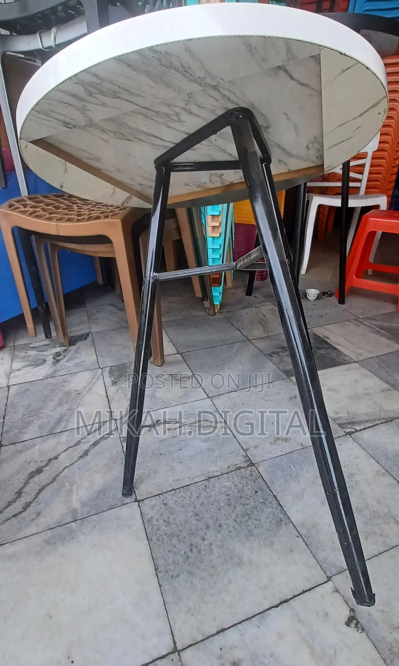 Circular MDF Table for Café