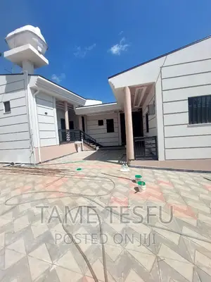 Furnished 4bdrm Villa in Meri, Yeka for sale