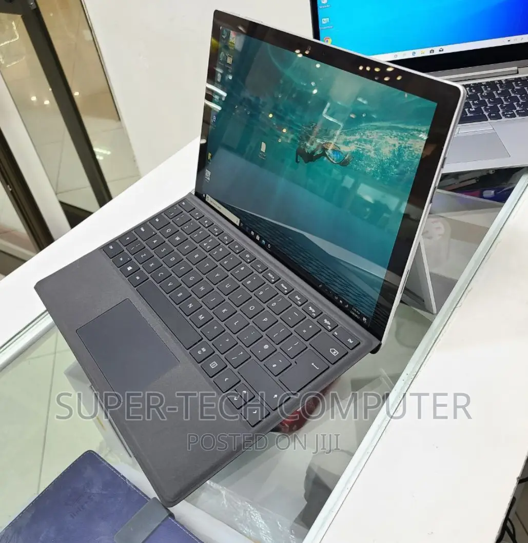 New Laptop Microsoft Surface Pro 4GB Intel Core 2 Quad SSD 60GB