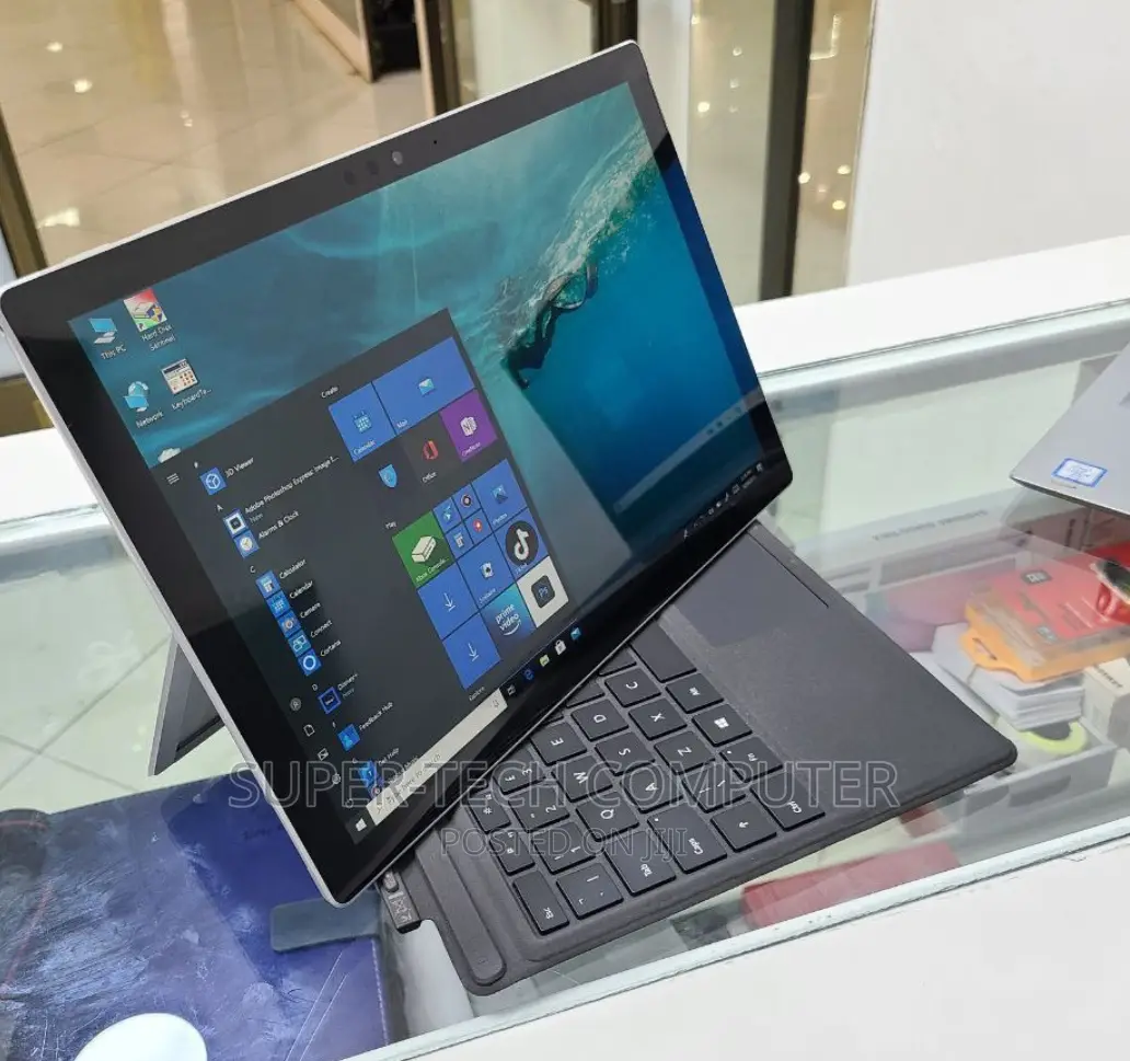 New Laptop Microsoft Surface Pro 4GB Intel Core 2 Quad SSD 60GB