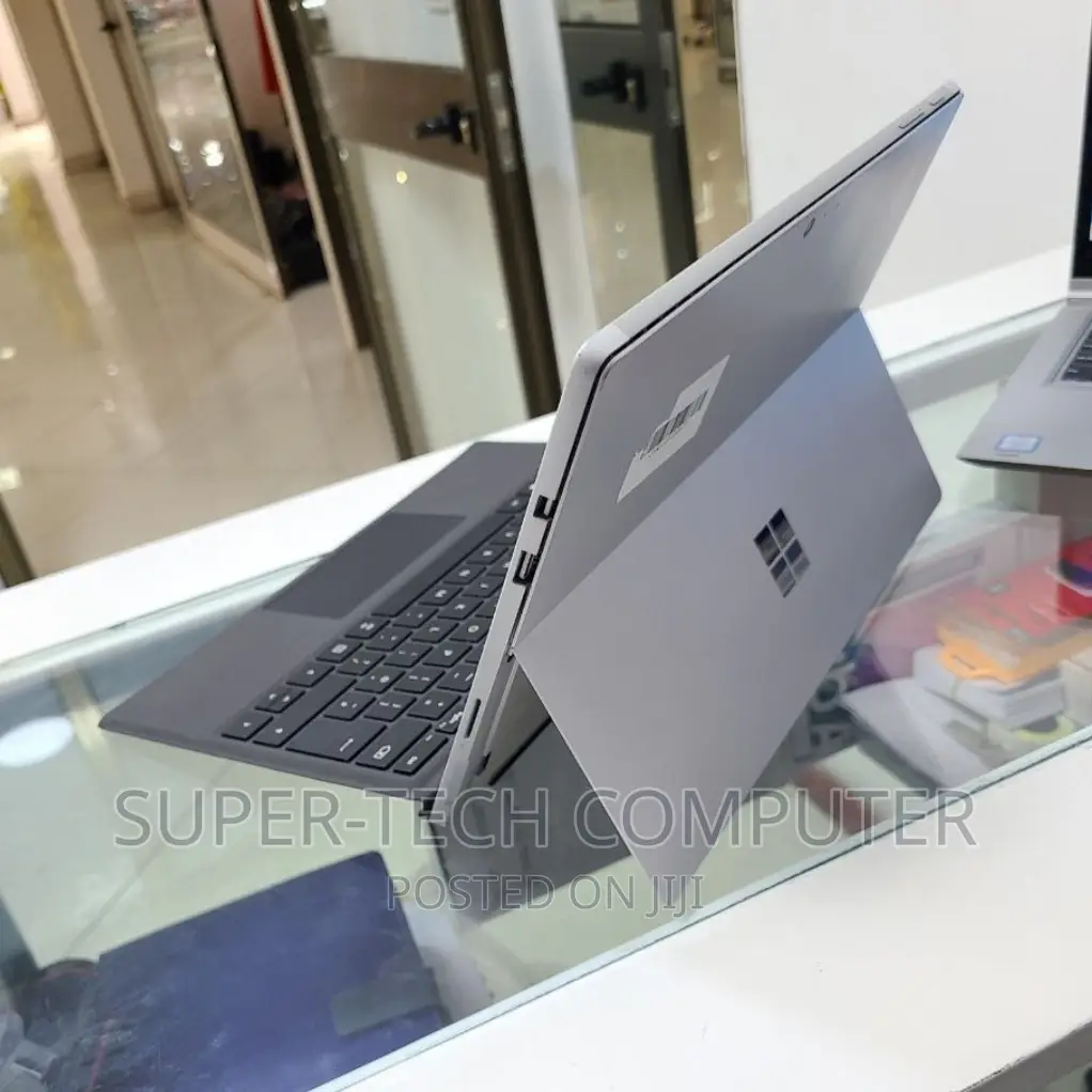 New Laptop Microsoft Surface Pro 4GB Intel Core 2 Quad SSD 60GB