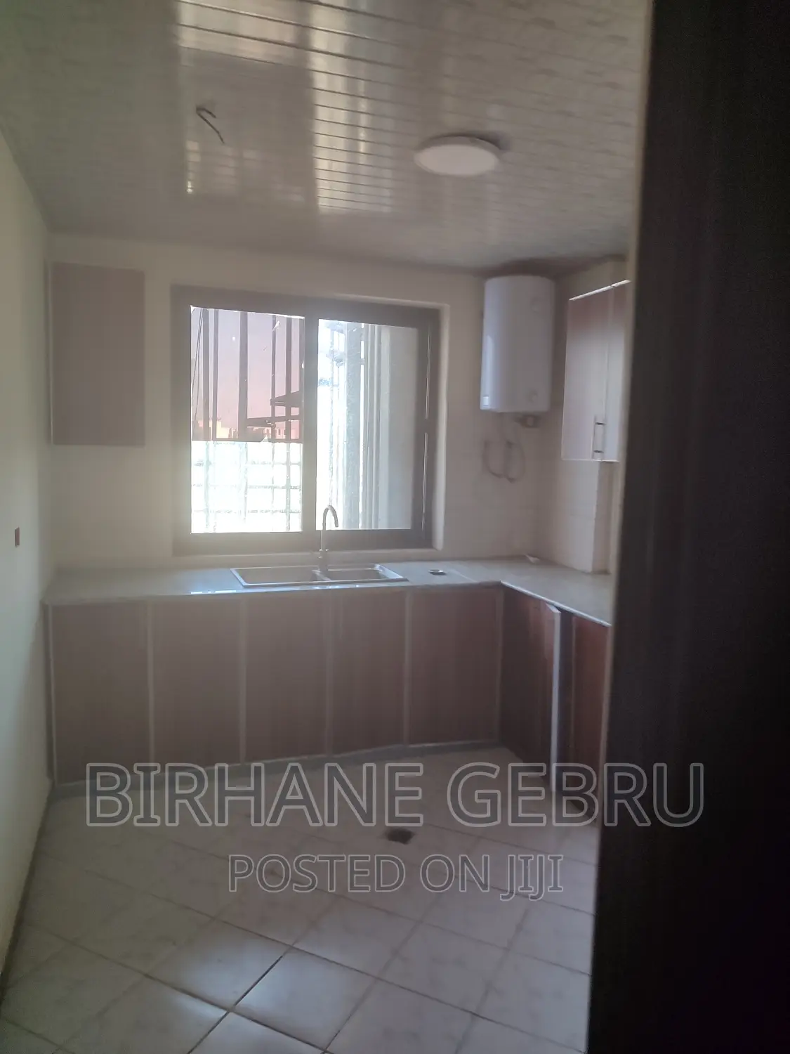 3bdrm Apartment in Iuxury Apatiment, Bole for rent