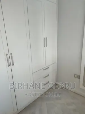 4bdrm Apartment in Luxury Apartiment, Bole for rent