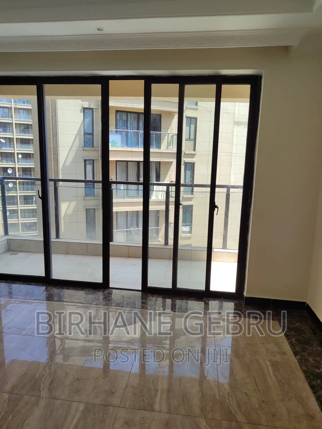 4bdrm Apartment in Luxury Apartiment, Bole for rent