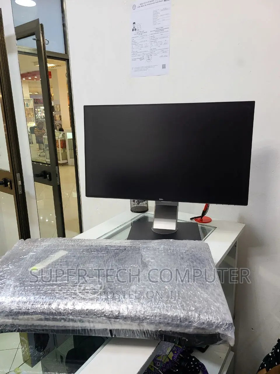 Dell 24 and 27 Inchi Frameless Monitor for Sell