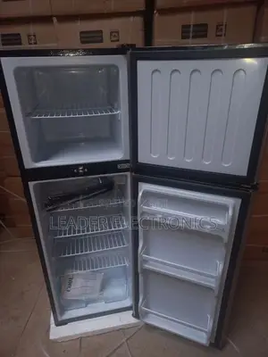 Hyper Refrigerator 210 Liter