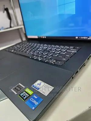 New Laptop Dell Inspiron 16 Plus 7630 16GB Intel Core I5 SSD 512GB