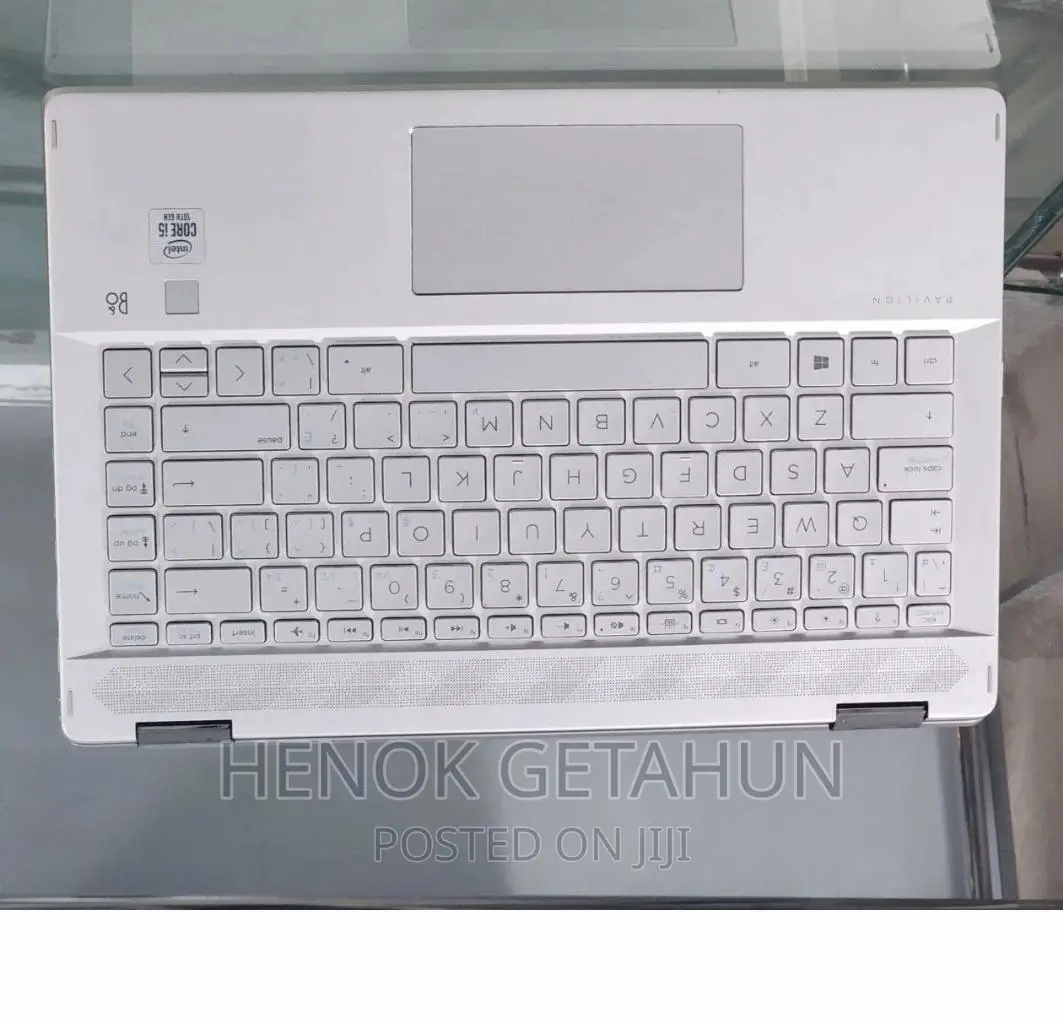 New Laptop HP Pavilion X360 8GB Intel Core i5 SSD 512GB