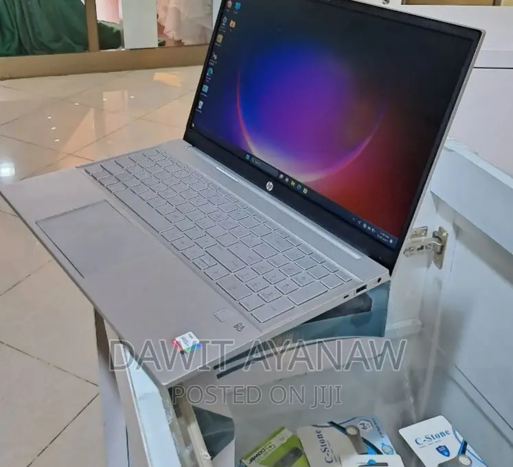 New Laptop HP 16GB Intel Core I7 SSD 512GB