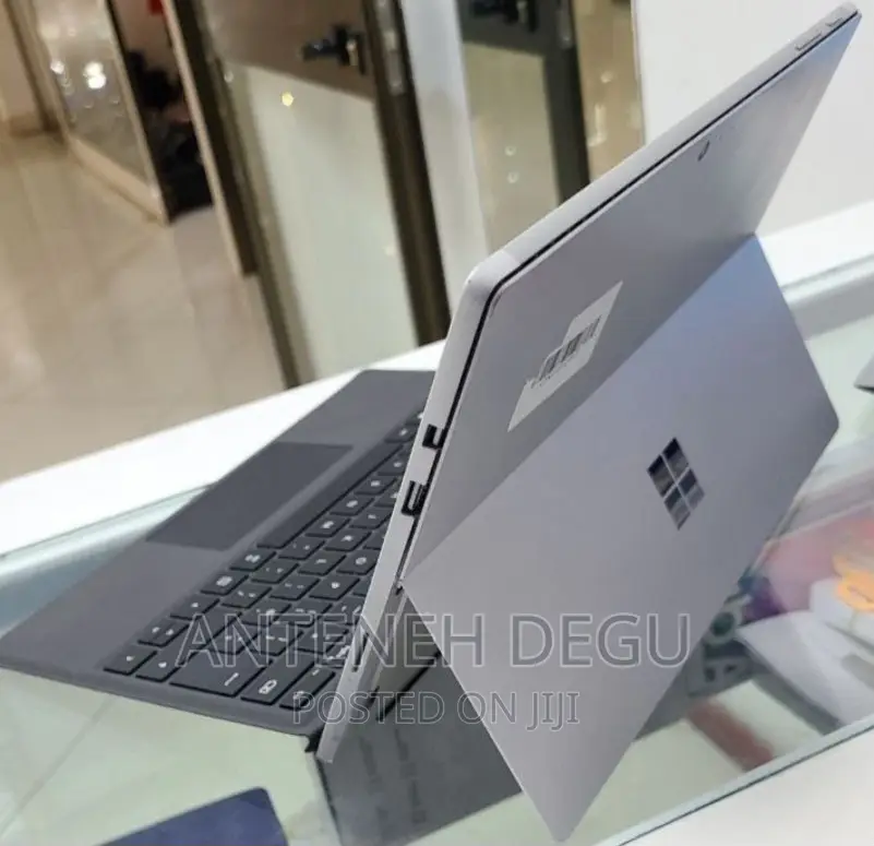 New Laptop Microsoft Surface Pro 4GB SSD 60GB