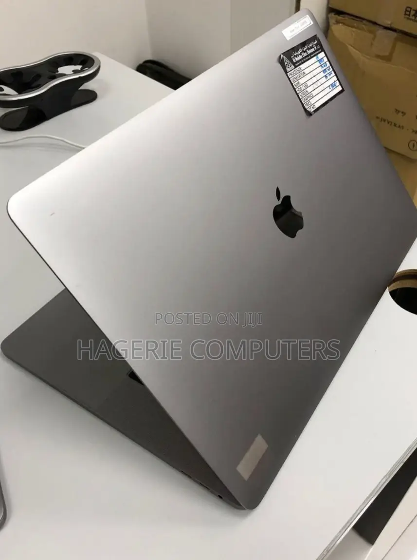 New Laptop Apple MacBook Pro 2015 16GB Intel Core I7 SSD 512GB